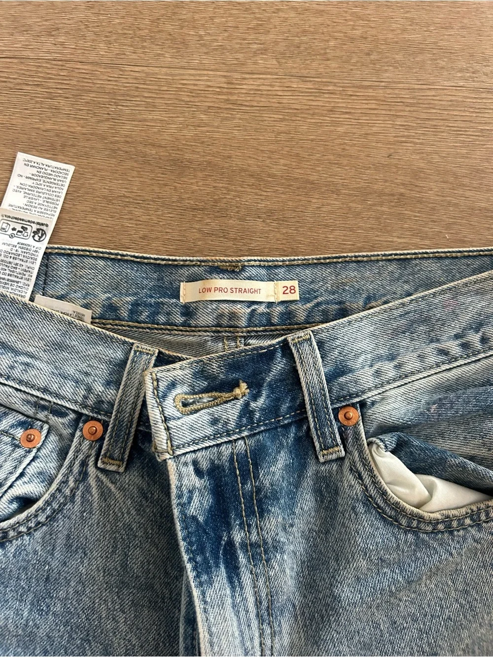Classic Straight-Leg Men's Jeans in Light Blue Wash
